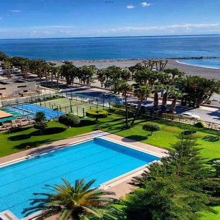 Apartamento Las Gondolas Playa Almunecar Bagian luar foto
